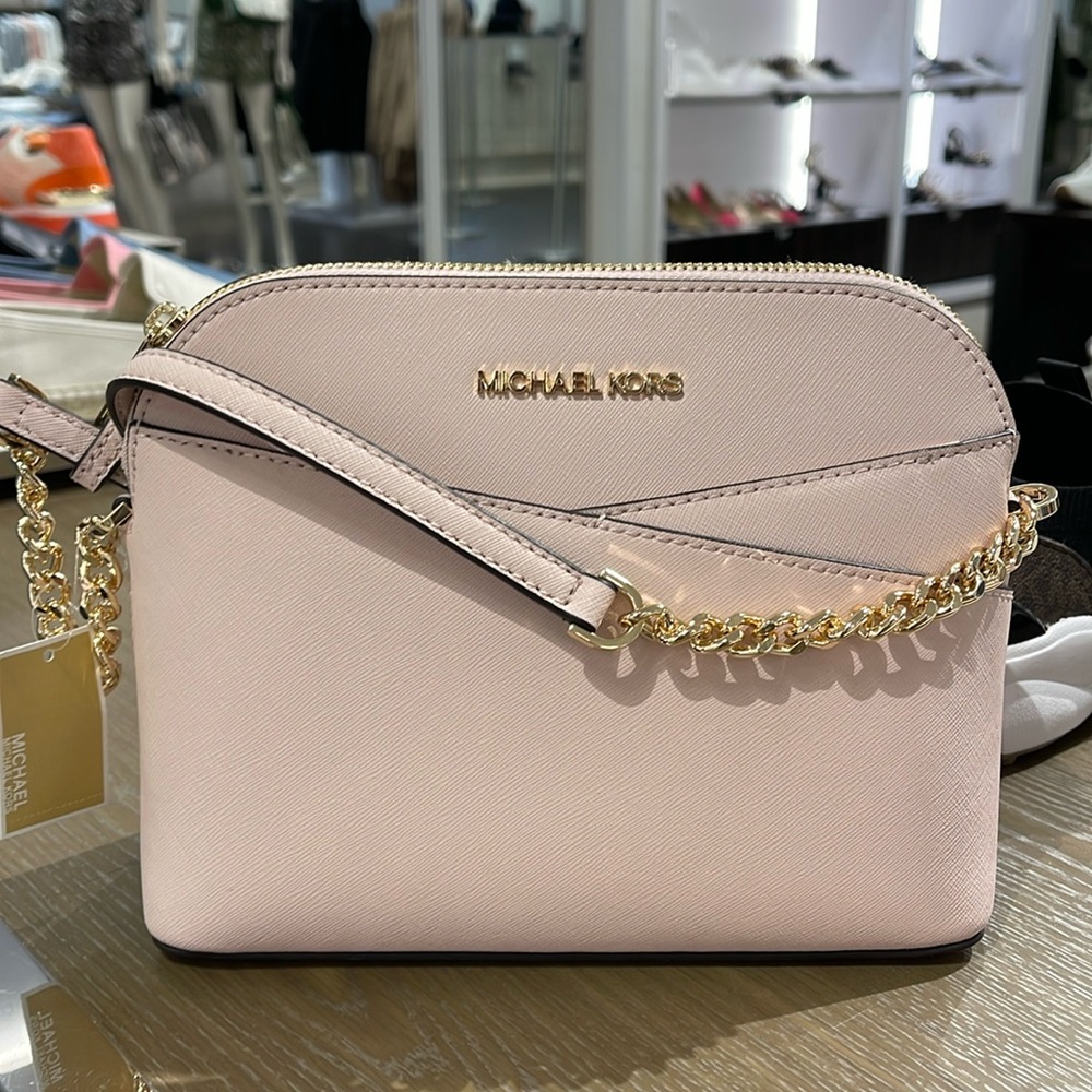 MICHAEL KORS 
Jet Set Travel Medium Dome Crossbody Bag XCROSS XBODY
Powder Blash